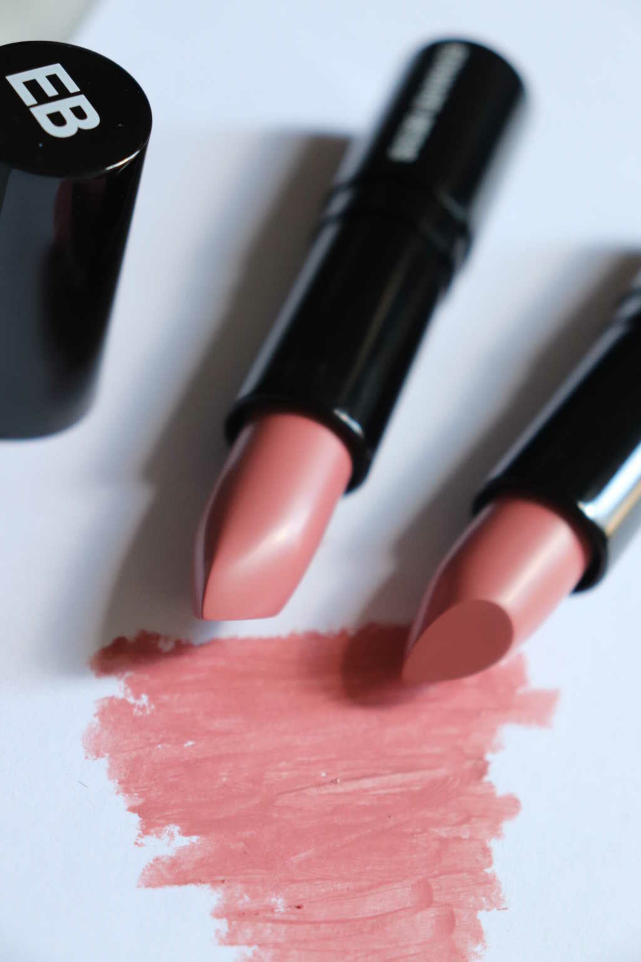 Edward Bess Makeup kaufen bei ludwigbeck.de